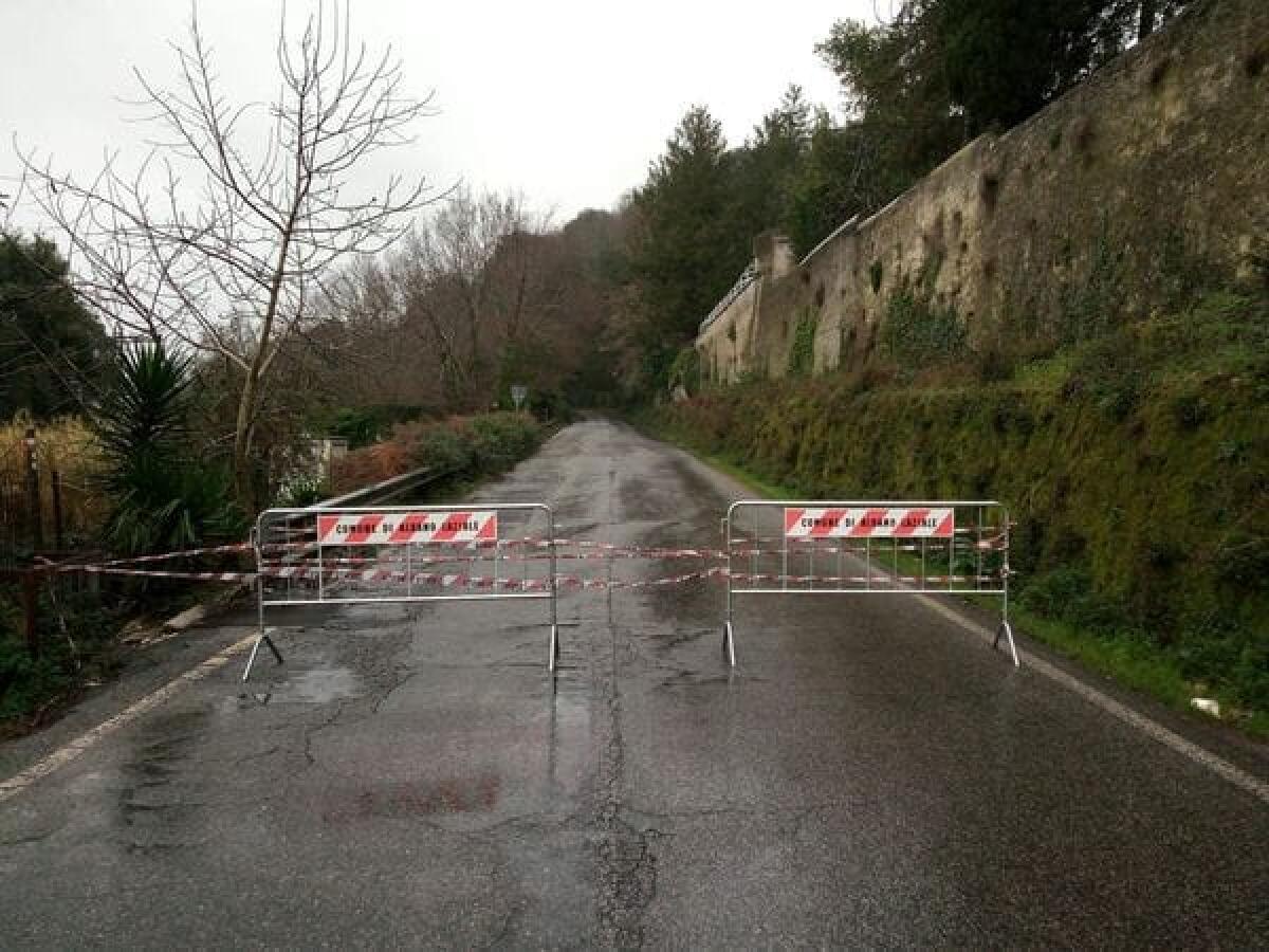 Chiuse ad Albano la strada provinciale dei Cappuccini e Via Vittorio Veneto. - 