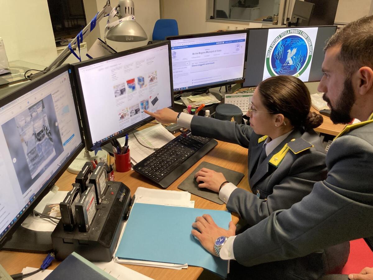 Oscurati 59 siti web e 138 annunci dediti alla vendita illegale di prodotti da fumo su piattaforme di e-commerce e social network - 