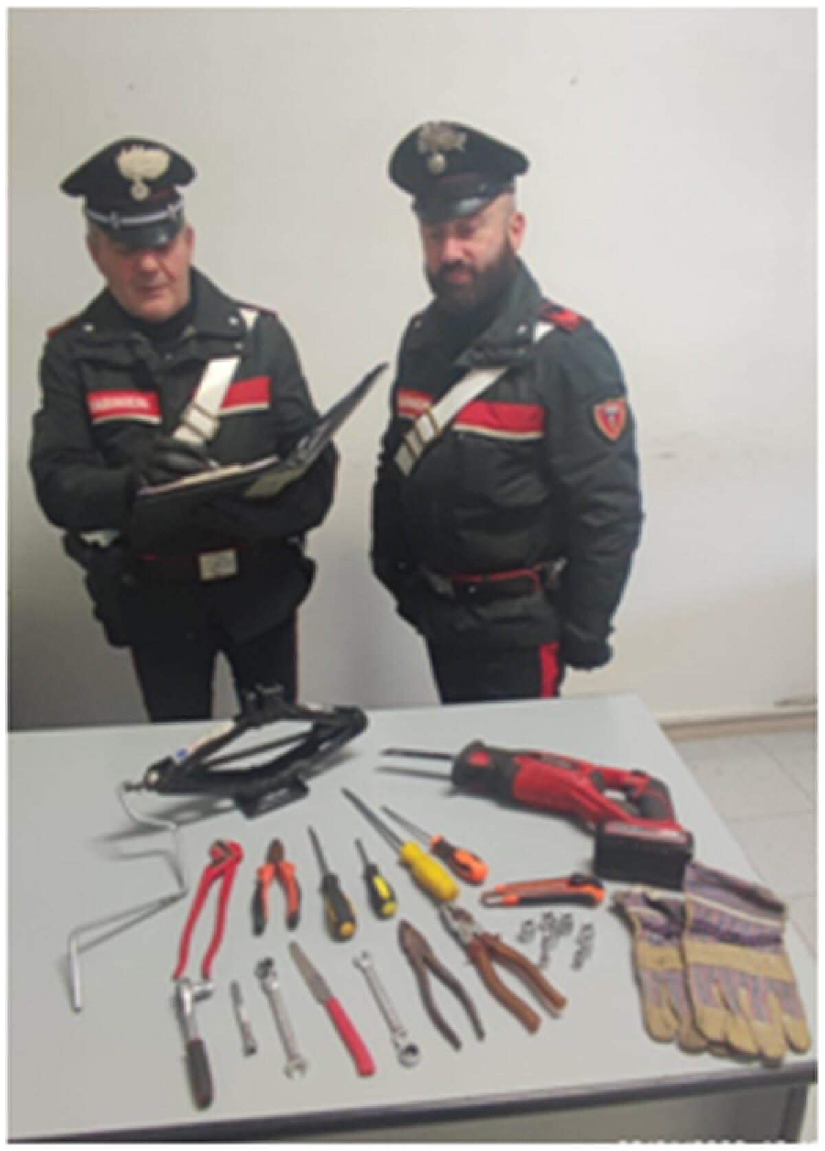 Sud pontino - Giravano in auto con attrezzi per lo scasso: denunciati - 