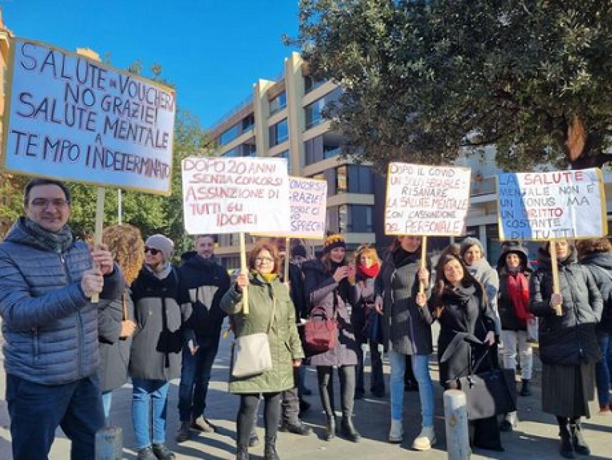 Lazio, psicologi davanti alla Regione: Graduatorie bloccate - 