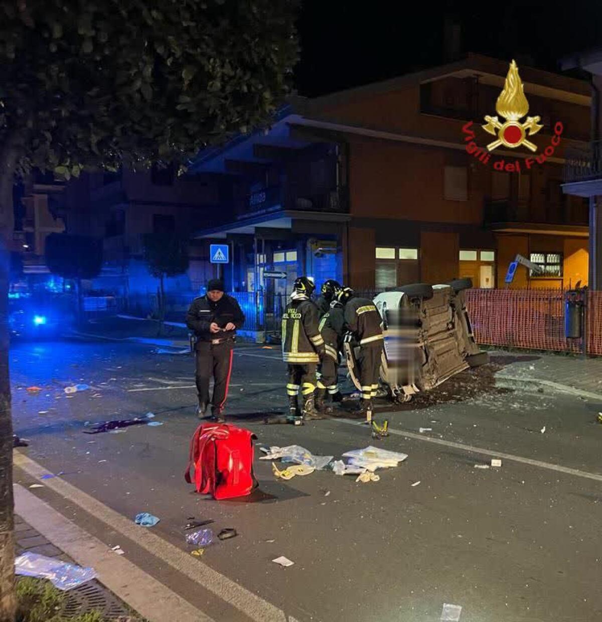 In sei su una 500. Tragico schianto sulla via Nomentana, a Roma: morti 5 ragazzi. - 