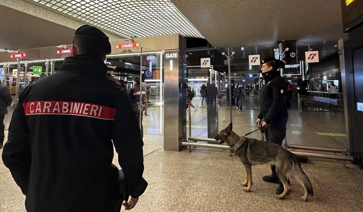 Operazione interforze alla stazione Termini di Roma e nelle zone limitrofe.  7 arresti e 15 denunce. - 