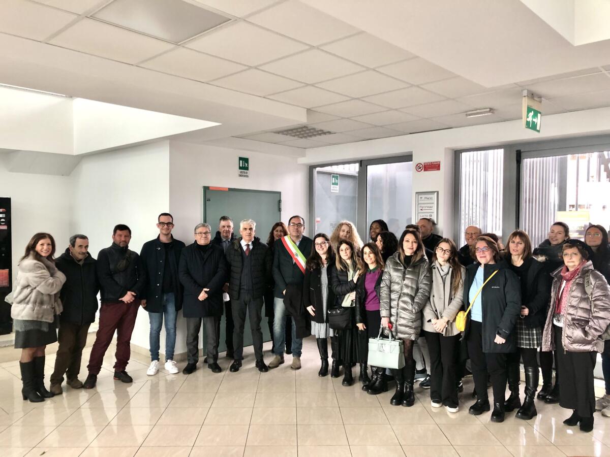 Aprilia - Taglio del nastro per le nuove sedi del Segretariato sociale e per il Servizio sociale professionale - 