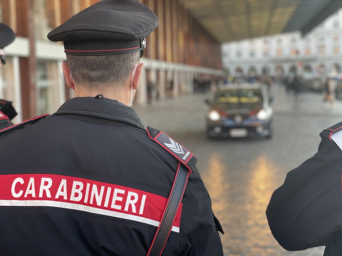 Controlli dei Carabinieri alla Stazione Termini di Roma contro degrado, illegalità e abusivismo. - 