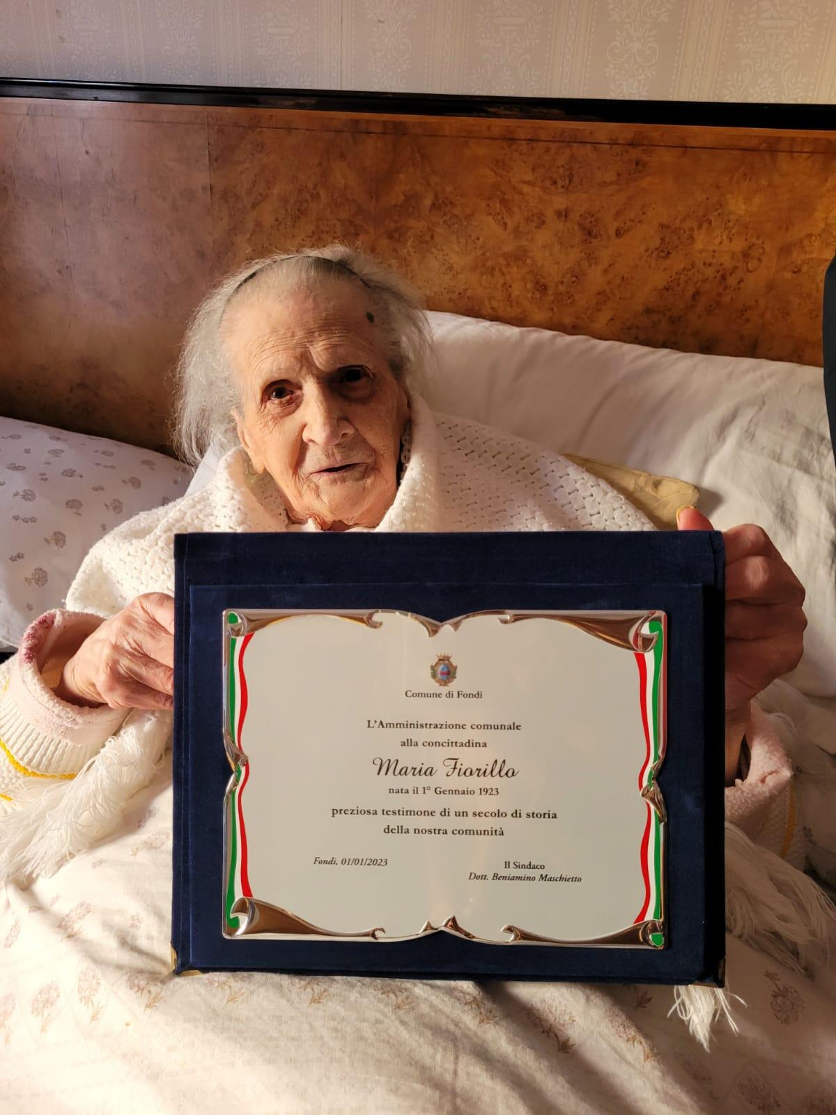 La città di Fondi festeggia la prima centenaria del 2023, la signora Maria Fiorillo. - 