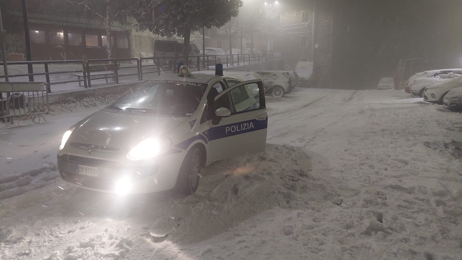 Rocca Massima innevata - foto scattate dall’azienda Tomei del Marrone