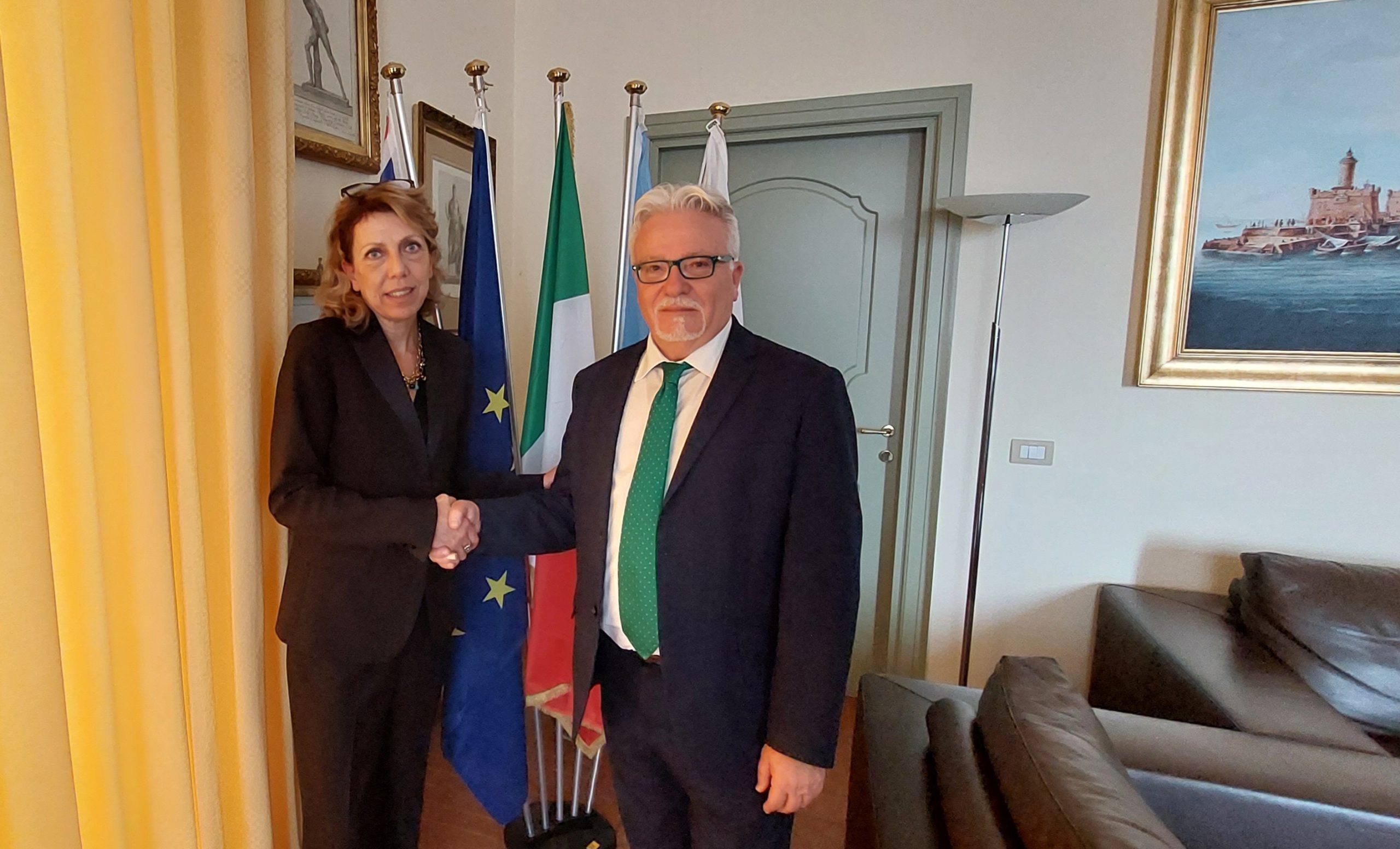 la dottoressa Paola Moroni ed il il Vice Prefetto Francesco Tarricone