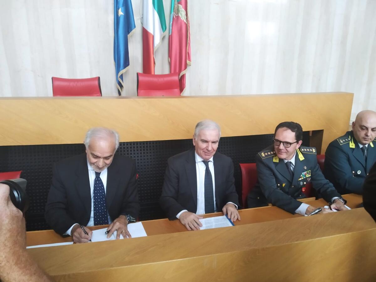 Fondi Pnrr, siglato il protocollo tra Comune di Latina e Guardia di Finanza. Il Prefetto: "Puntare a gestione virtuosa" - 