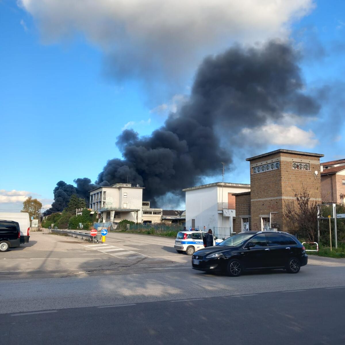 Incendio alla ex Freddindustria: "Denunciata situazione di pericolo per anni, mai ascoltati" - 