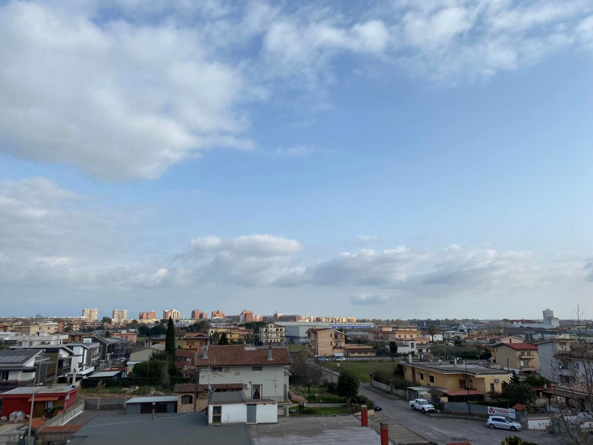 Cattivi odori che preoccupano ad Aprilia, i cittadini segnalano - 