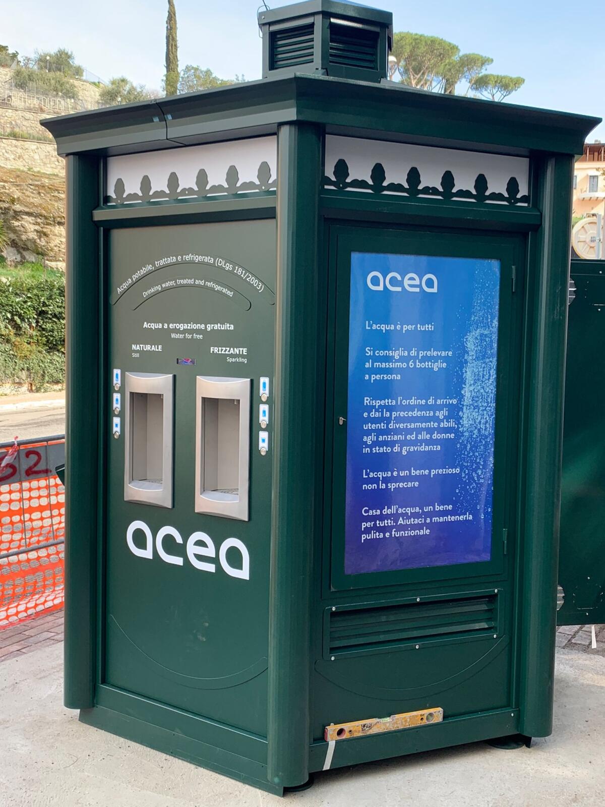 A Marino installata una Casa dell'Acqua che ricarica anche lo smartphone - 