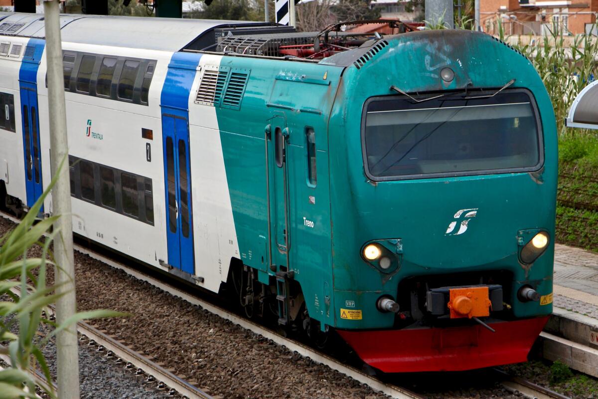 Malore sul treno, muore 40enne di Cori - 