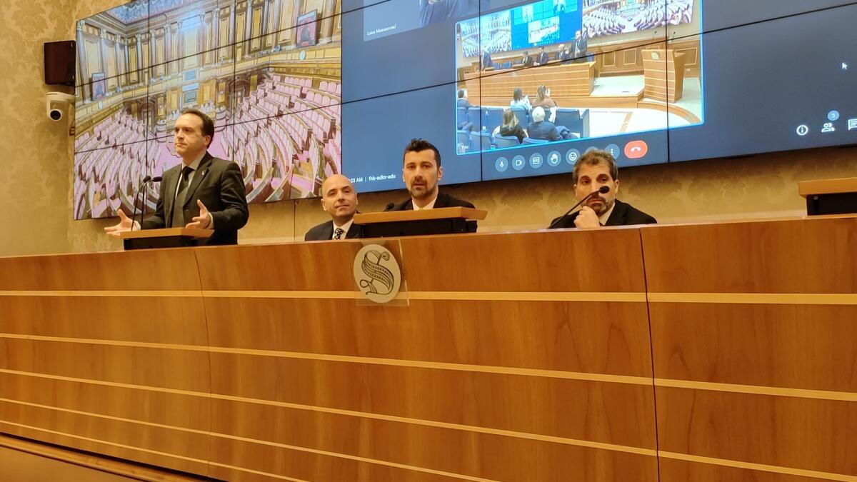 Presentato in Senato il progetto apriliano: "Disbullizziamo il bullismo" - 