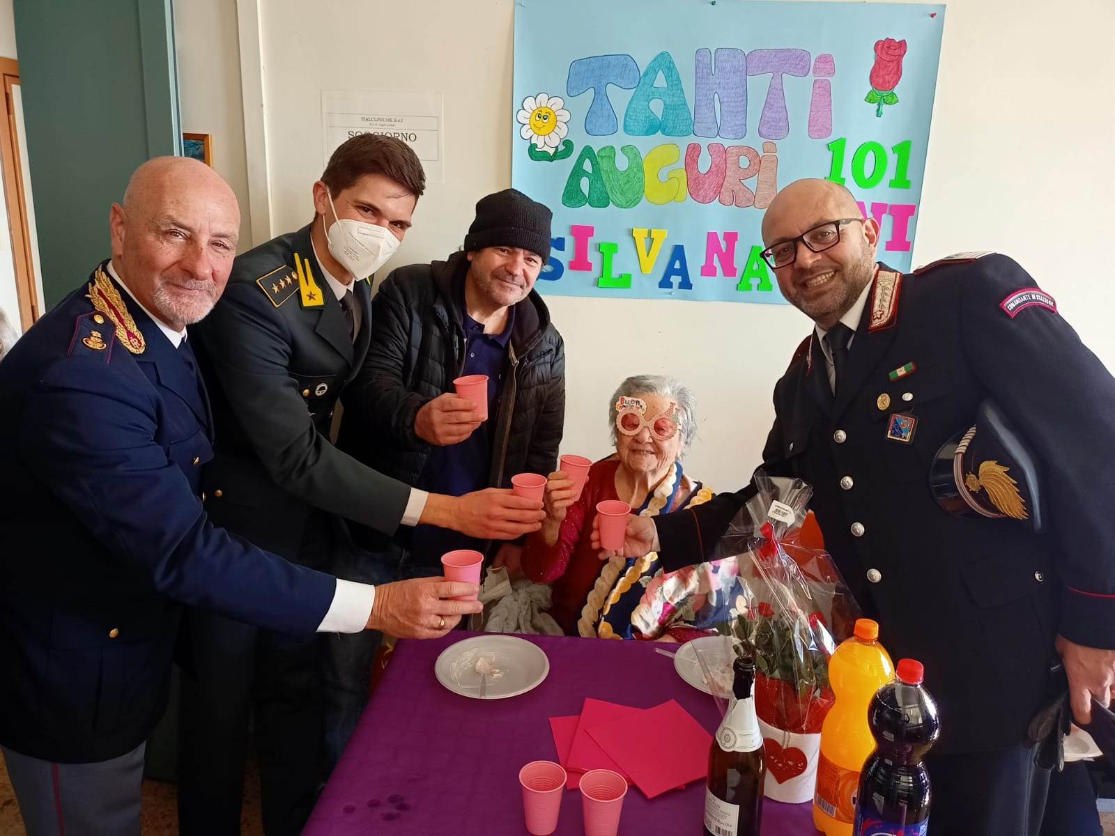 i festeggiamenti per i 101 anni della signora Silvana Cestarelli di Nettuno