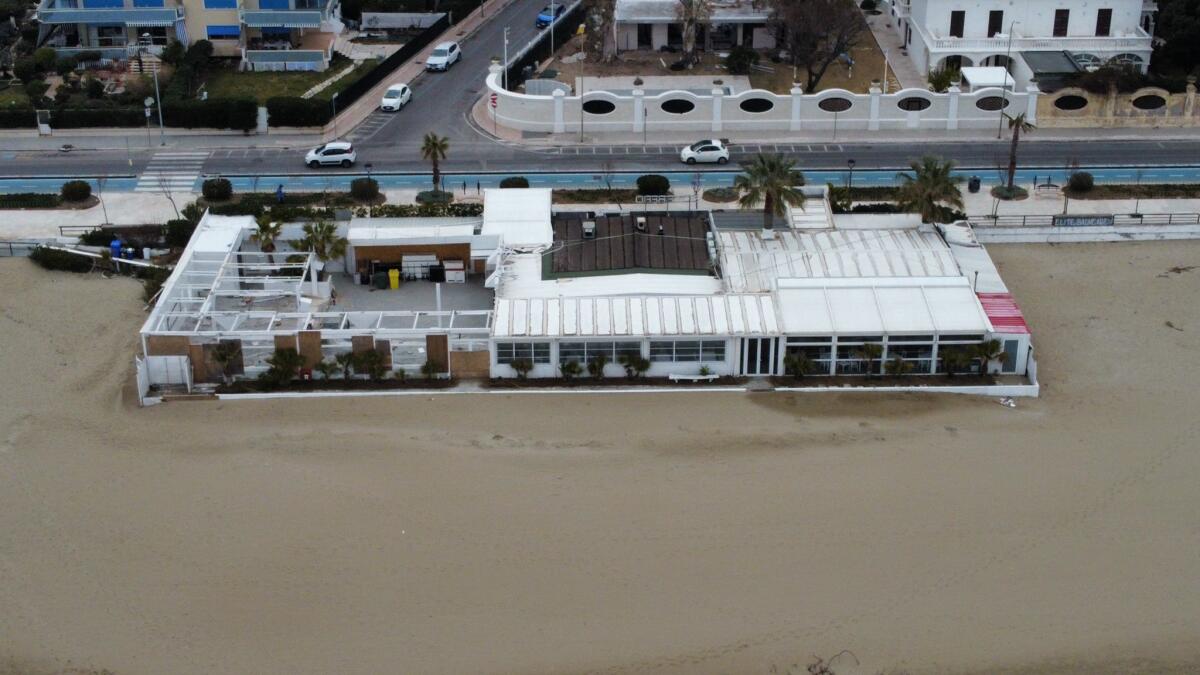 Nuovo sequestro preventivo per lo stabilimento balneare il “<strong>Sombrero</strong>” di <strong>Terracina</strong> - 