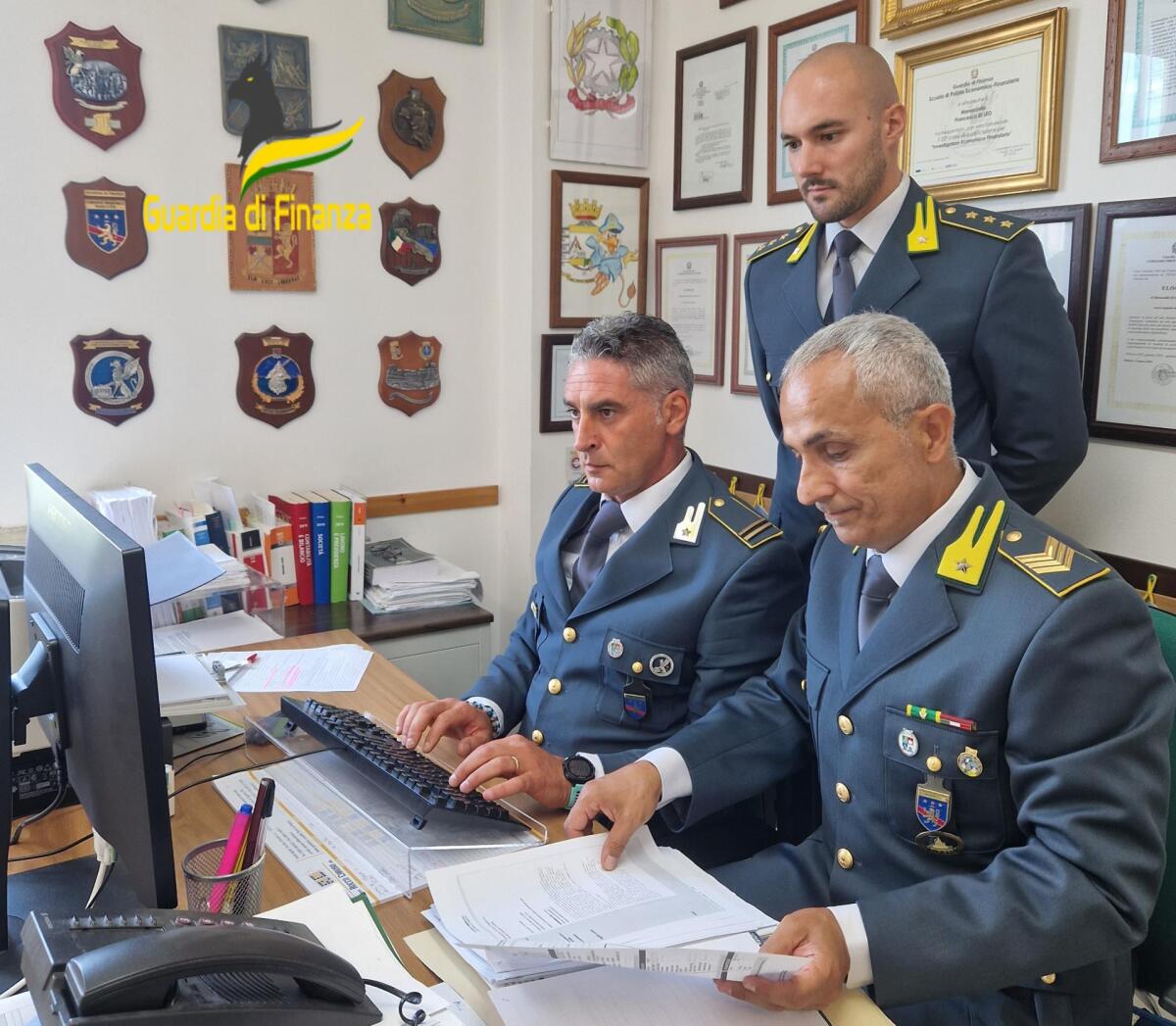 Riciclaggio, nei guai imprenditori agricoli del Metapontino: 8 arresti, c'è anche un formiano - 