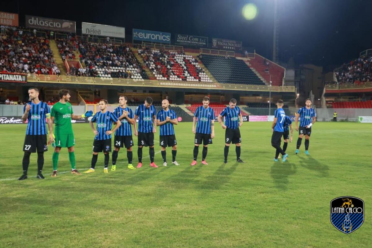 <strong>Calcio di Lega Pro:</strong> Latina al “Francioni” affronta Crotone, seconda forza del campionato. - 