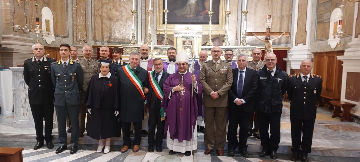 Il Vescovo di Albano, Monsignor Vincenzo Viva, ad Anzio per la Celebrazione del Precetto Pasquale Interforze. - 