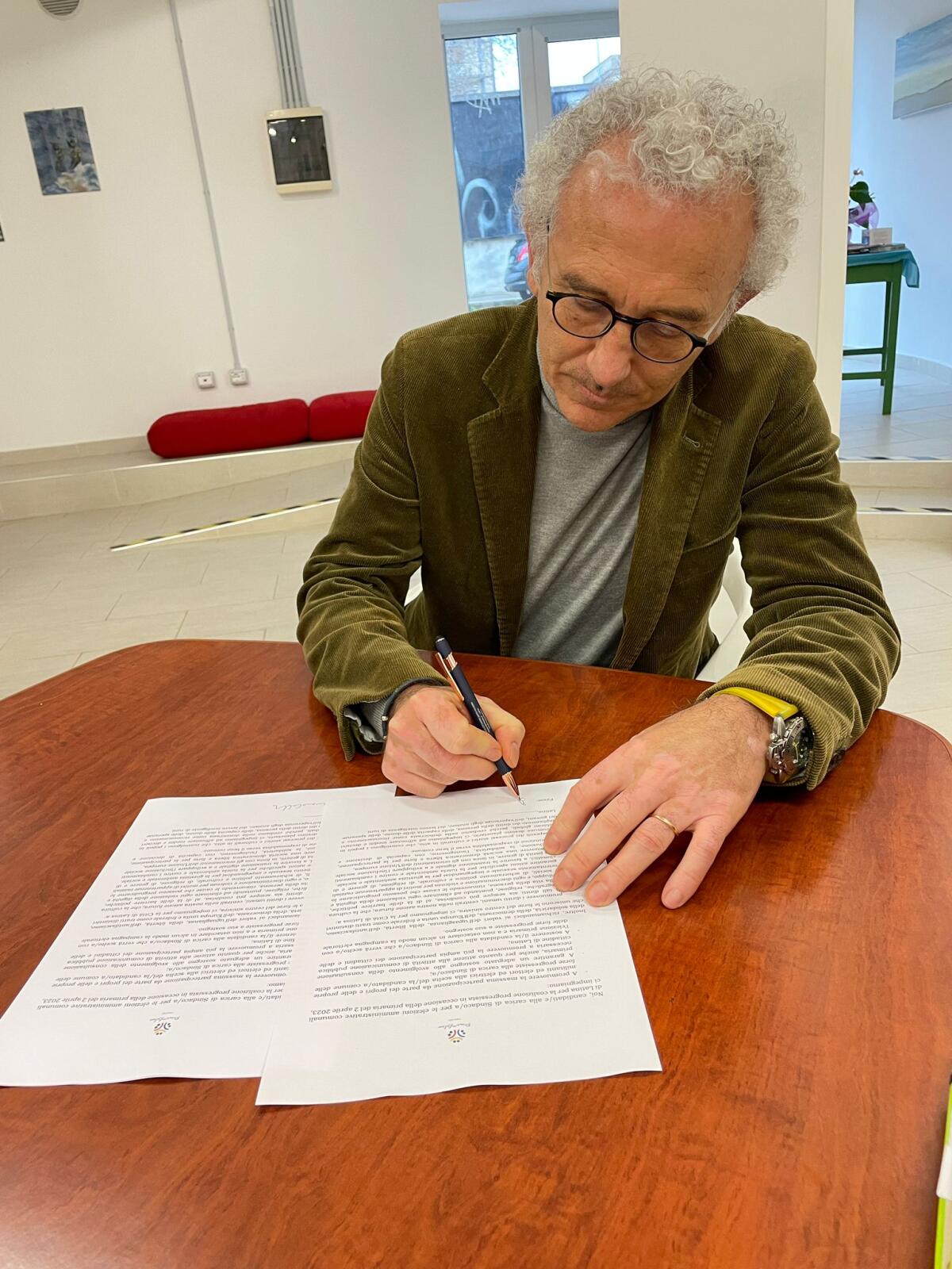 Comunali a Latina, Damiano Coletta ufficializza la sua candidatura a sindaco e partecipa alle primarie del 2 aprile - 