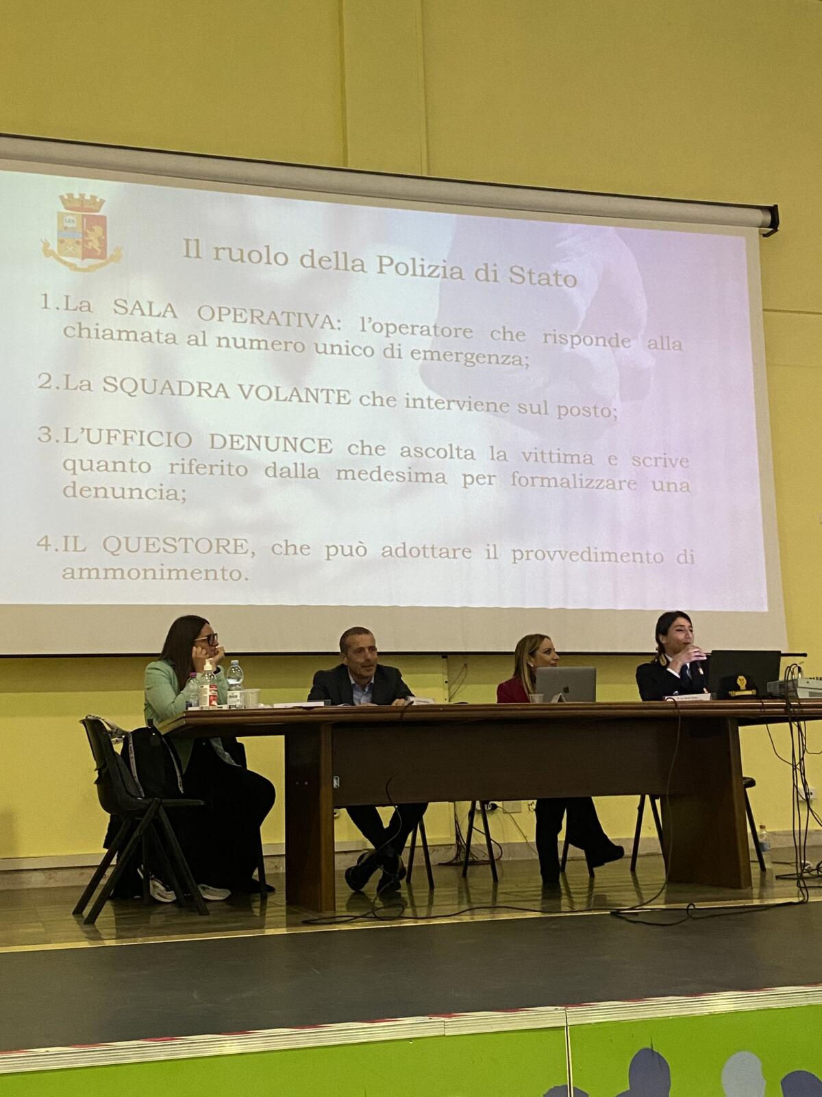 “Questo non è Amore”: la Questura di Latina incontra gli studenti per parlare di violenza di genere. - 