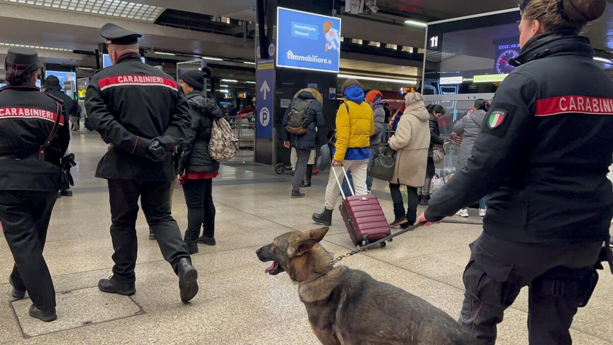 Controlli interforze alla Stazione Termini: 924 le persone controllate, 6 gli arrestati e 9 i denunciati - 