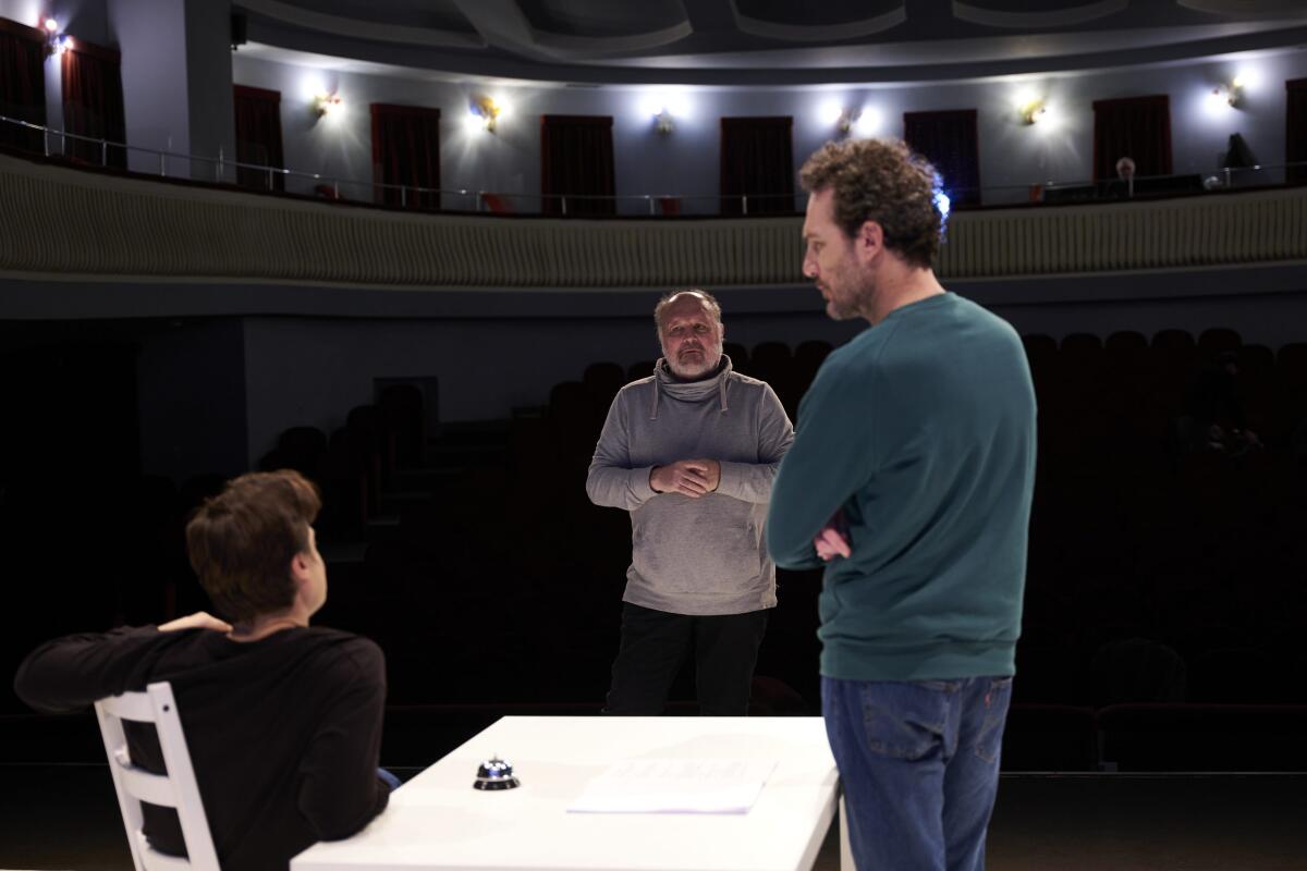 Al Teatro Fellini di Pontinia "Brevi interviste con uomini schifosi" di David Foster Wallace - 