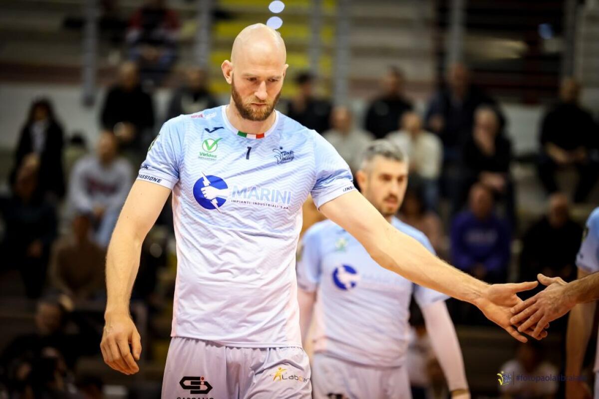 Pallavolo di Superlega: Cisterna in trasferta a Verona. Serve una vittoria per sperare nei playoff scudetto. - 
