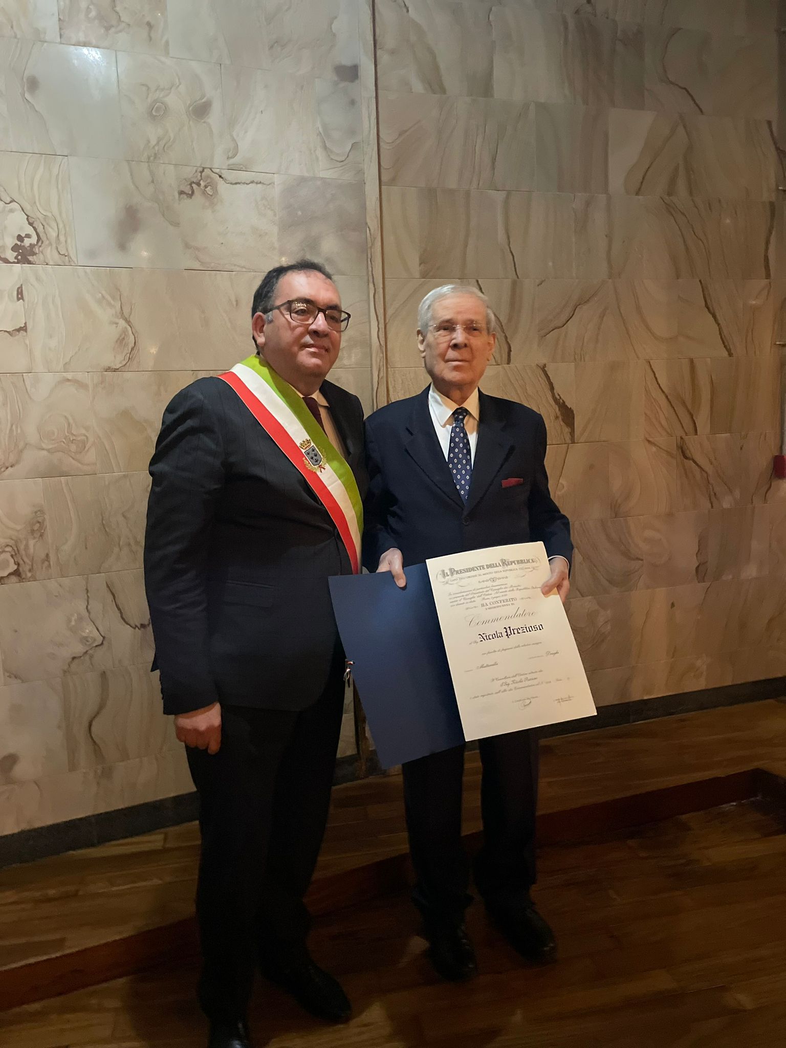 Nicola Prezioso assieme al Sindaco di Aprilia Antonio Terra