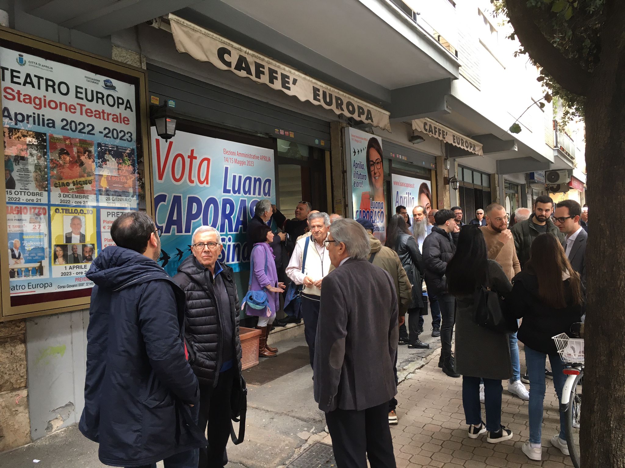 la presentazione della candidatura a Sindaco di Luana Caporaso