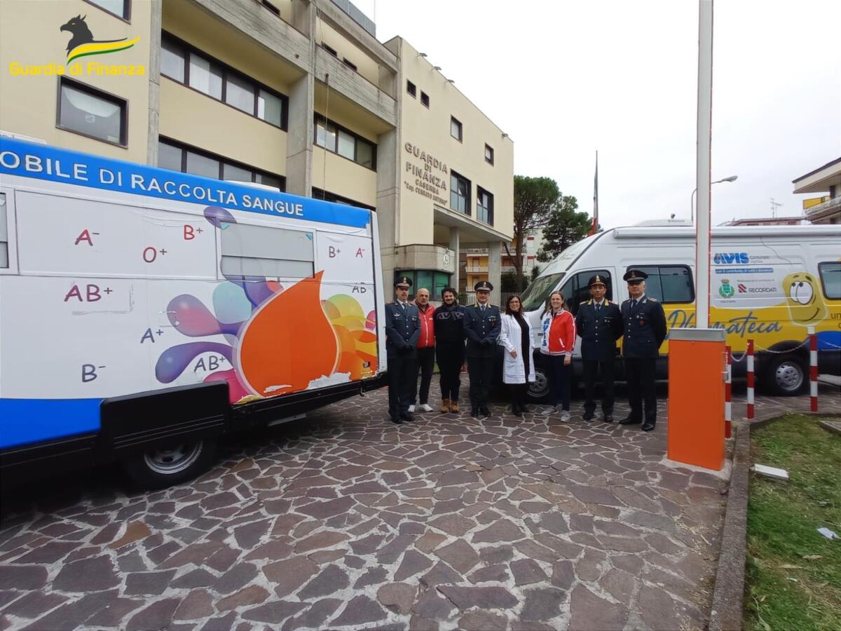 “Fiamme Gialle e Gene…rosse”: tanti militari pontini donano il sangue all'Avis - 