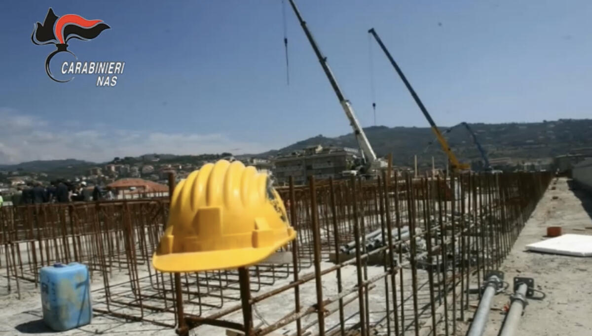 Morì in un cantiere, i carabinieri del Nas di Latina arrestano 7 persone - 