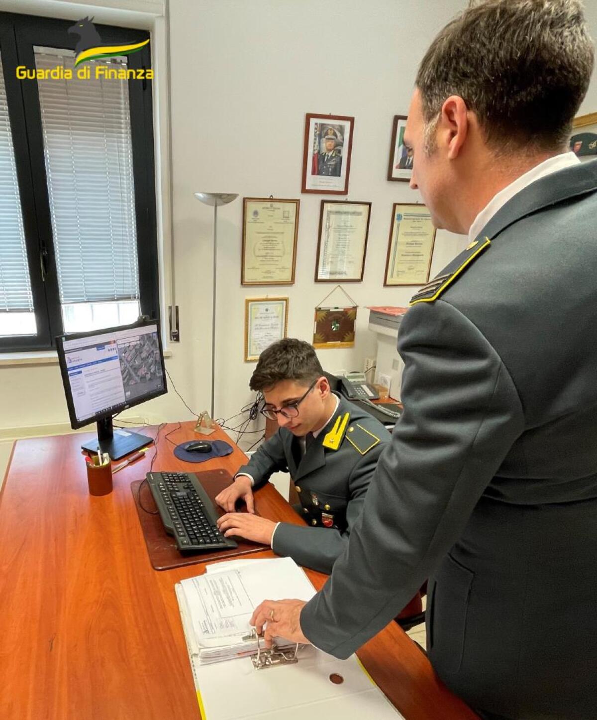 Frodi fiscali: una villa di pregio ad Anzio tra i beni sequestri dalla Finanza di Macerata ad un’impresa di cuoio e pelli delle Marche. - 