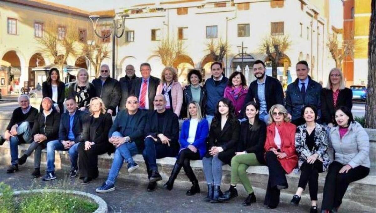 Completato l’iter per la consegna della lista “ Aprilia città civica”: ecco i 24 candidati - 