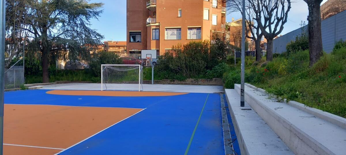 Apre ad  Albano il nuovo campetto di calcio di via Rossini, a servizio dei ragazzi del quartiere e della scuola. - 