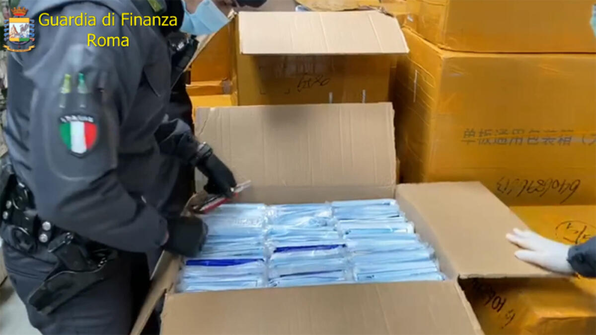 Frode alla Regione Lazio nella fornitura di 9,5 milioni di mascherine per l’emergenza Covid. La Finanza esegue un sequestro preventivo. - 