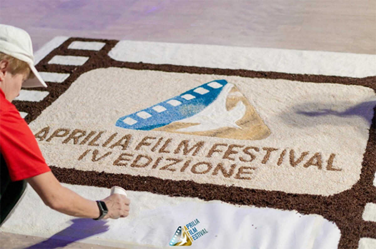 Tutto pronto per l'Aprilia Film Festival: Massimiliano Bruno sarà di nuovo padrino della kermesse - 