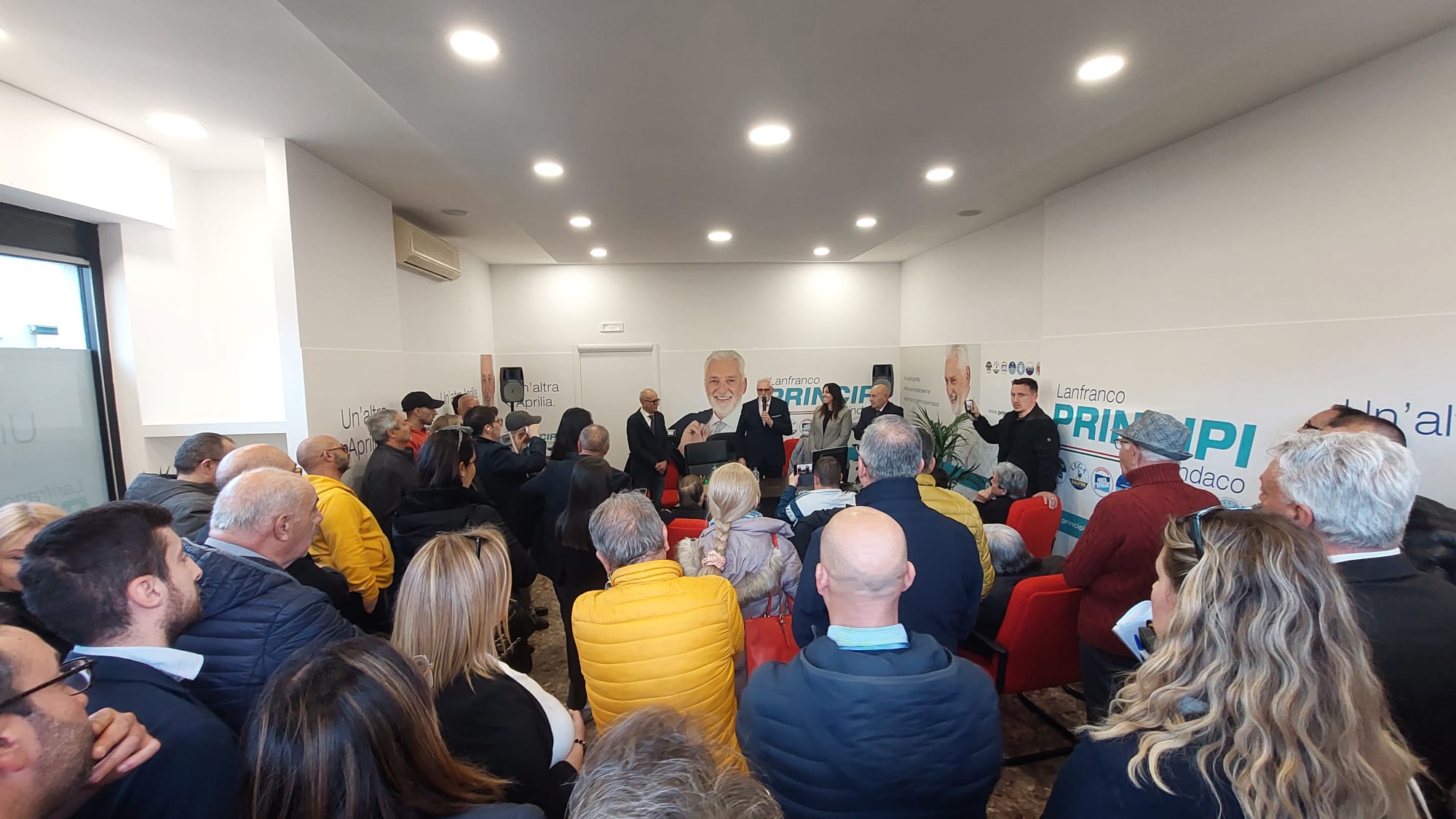 l'inaugurazione del point elettorale di Lanfranco Principi