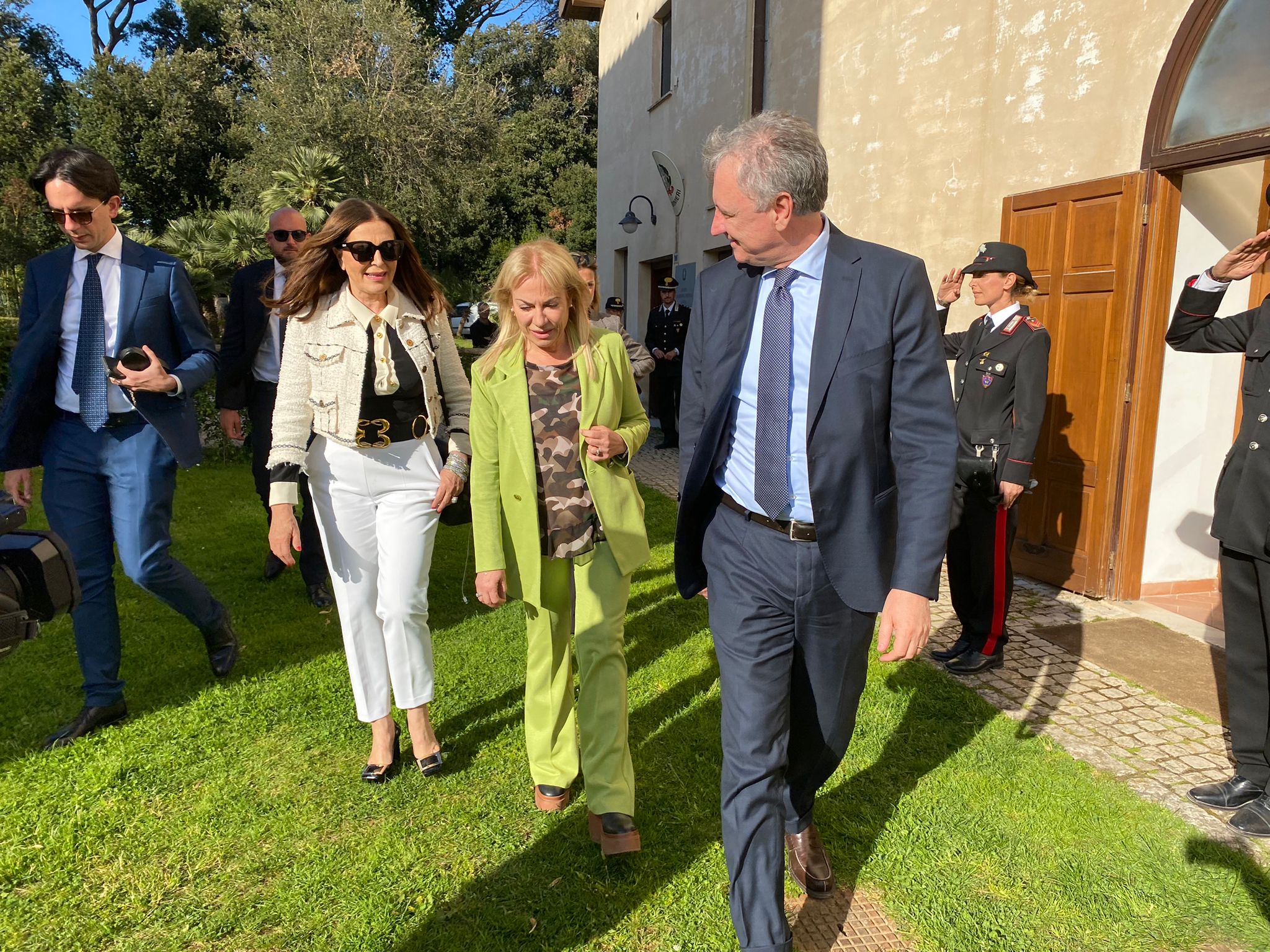 il Ministro Santanchè,  la candidata Matilde Celentano ed il Senatore Nicola Calandrini