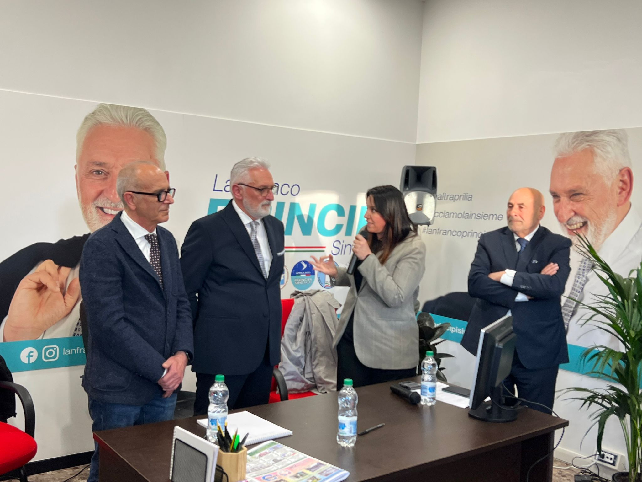 l'inaugurazione del point elettorale di Lanfranco Principi