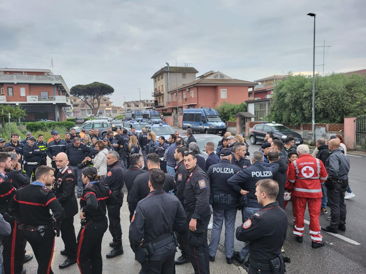 Terminate le operazioni di sgombero del complesso Le Salzare, ad Ardea: 80 uomini in campo. - 