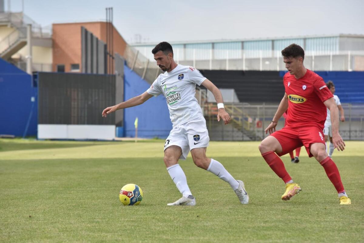Sgambatura a Viterbo per il Latina Calcio in attesa dei play off - 