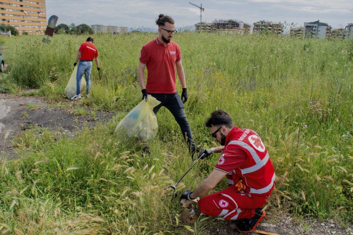 “Aprilia Ecologica” in azione al Quartiere Primo: 40 volontari hanno raccolto ben 425 kg di rifiuti. - 