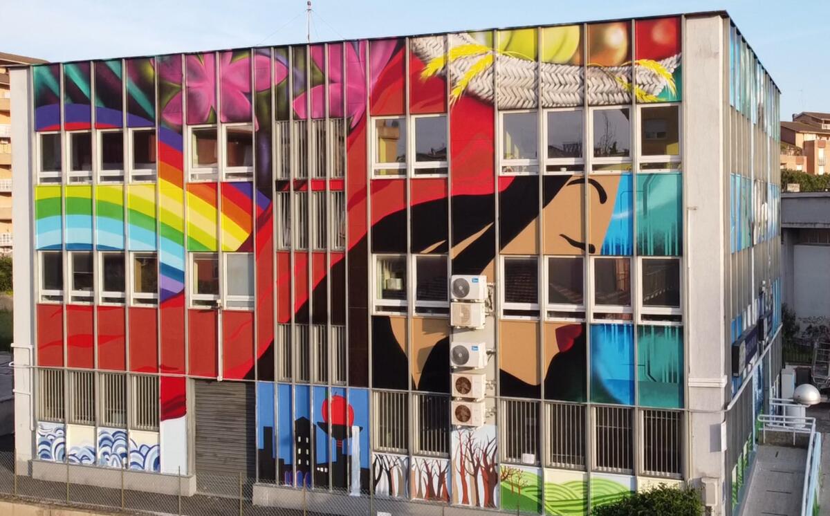 Si conclude il progetto “Giovani al Centro” a Pomezia: un nuovo murales in piazza San Benedetto da Norcia. - 