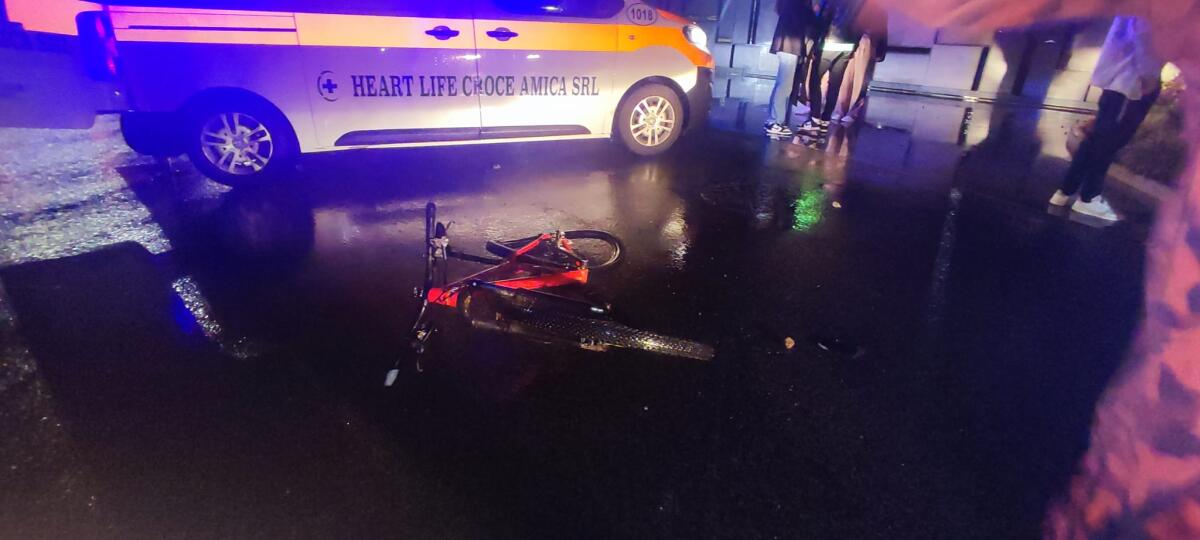 Giovane investito in bici da un’auto pirata nel sud pontino: si cercano testimoni. - 