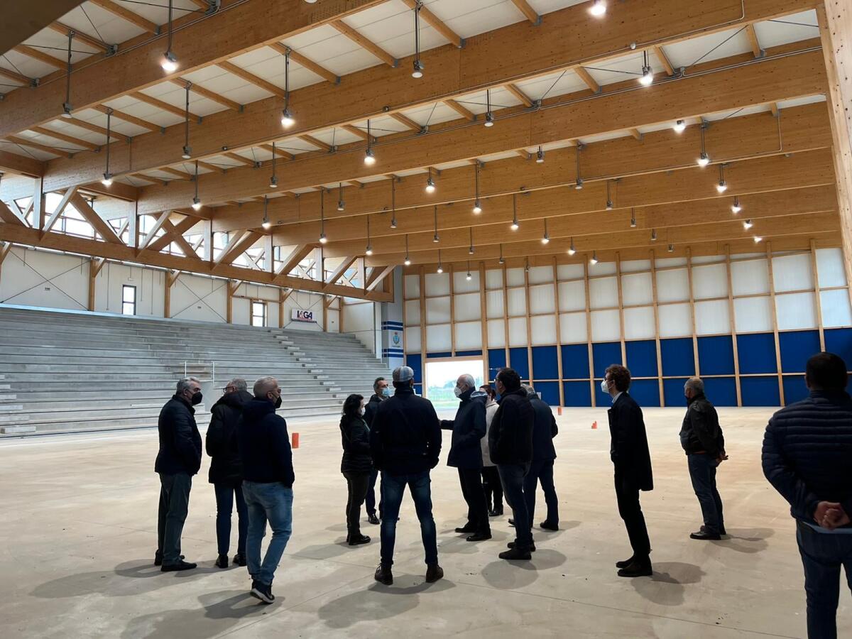 Lavori terminati, sopralluogo dell’Amministrazione Comunale oggi al nuovo palazzetto dello Sport di Aprilia. - 