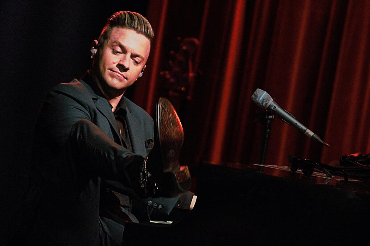 A Studio 93 oggi pomeriggio l'intervista in diretta del perfomer e pianista Matthew Lee! - 