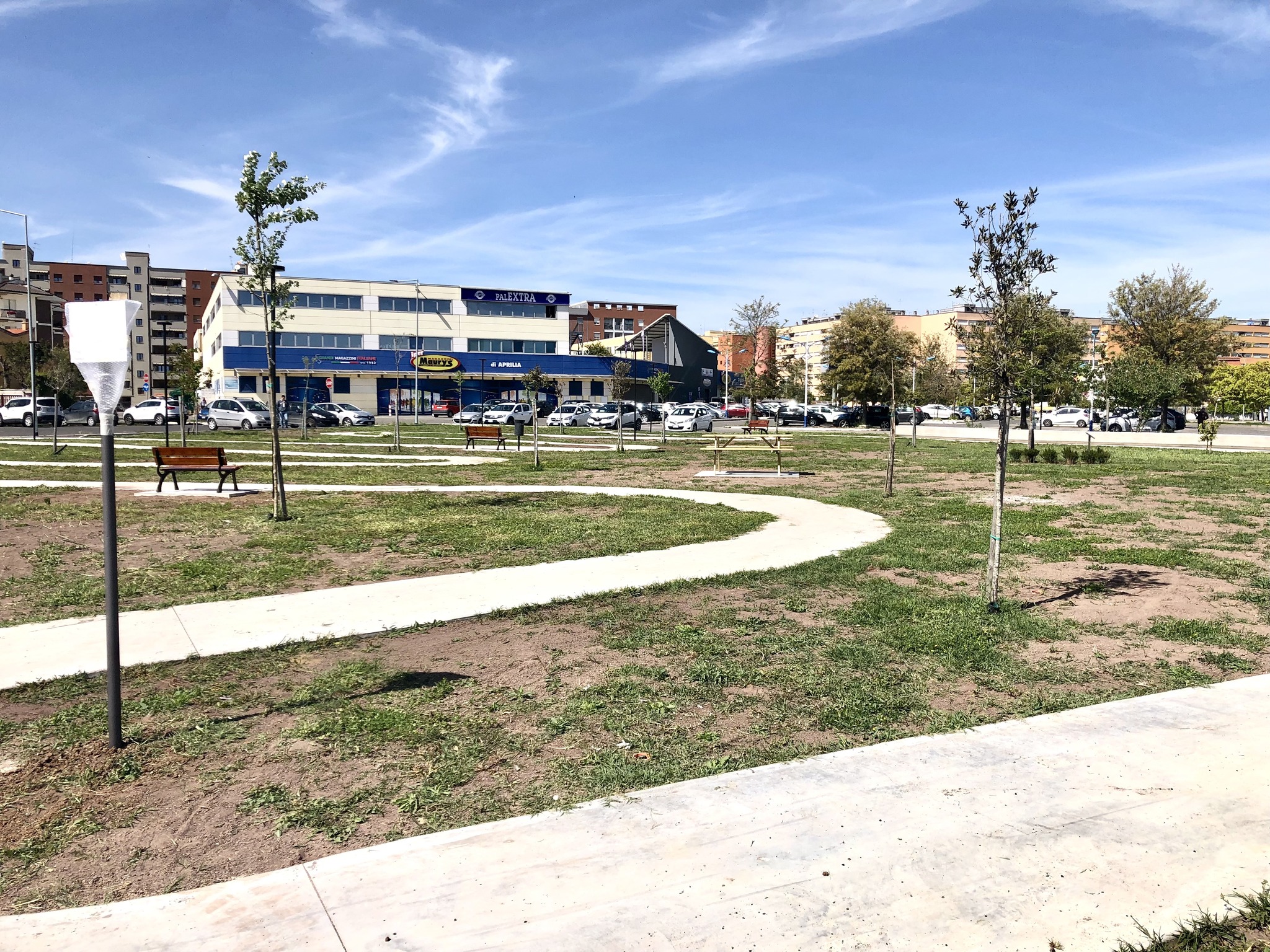 l'inaugurazione del parco in memoria di Roberto Fiorentini, ad Aprilia