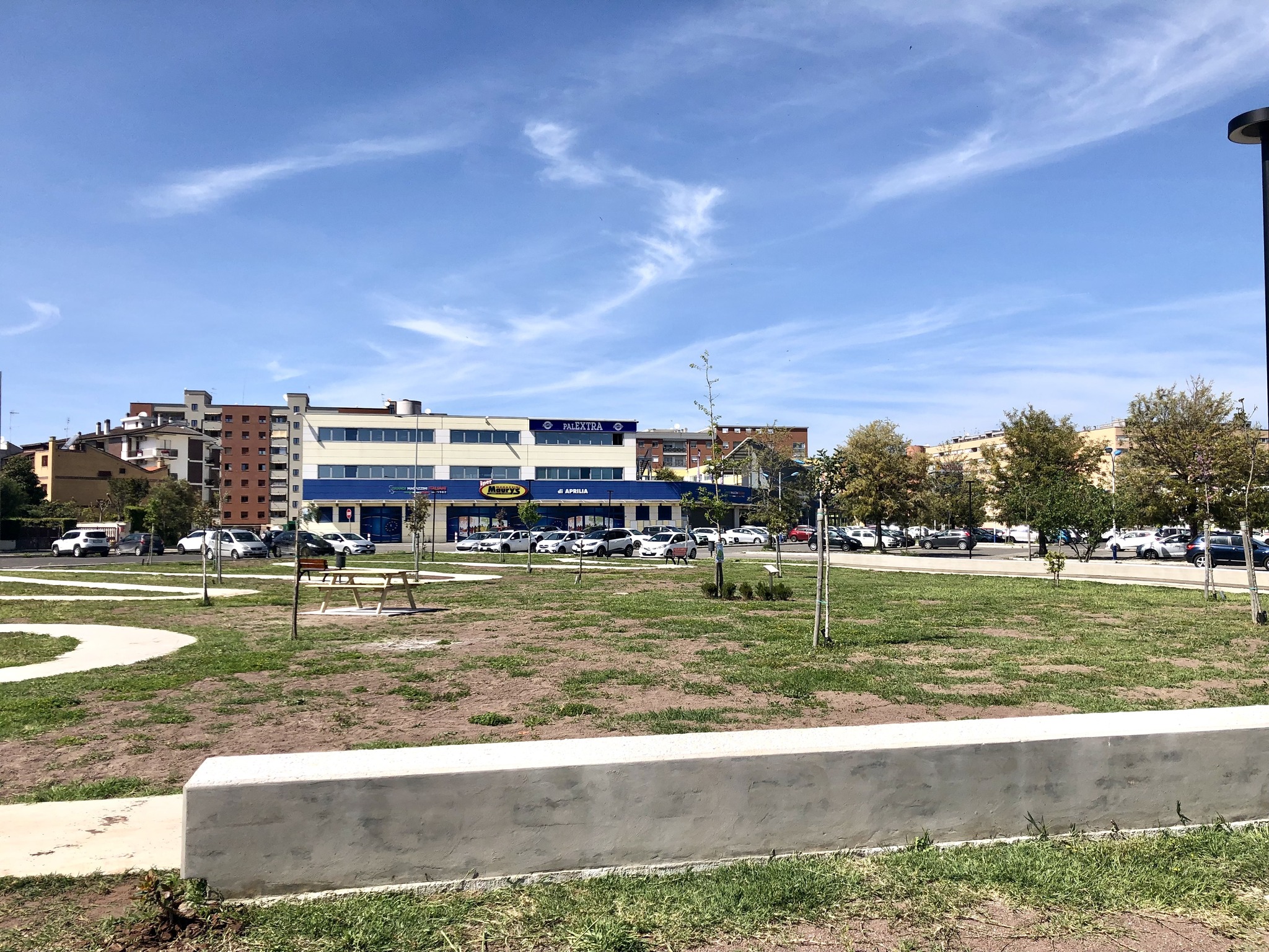 l'inaugurazione del parco in memoria di Roberto Fiorentini, ad Aprilia