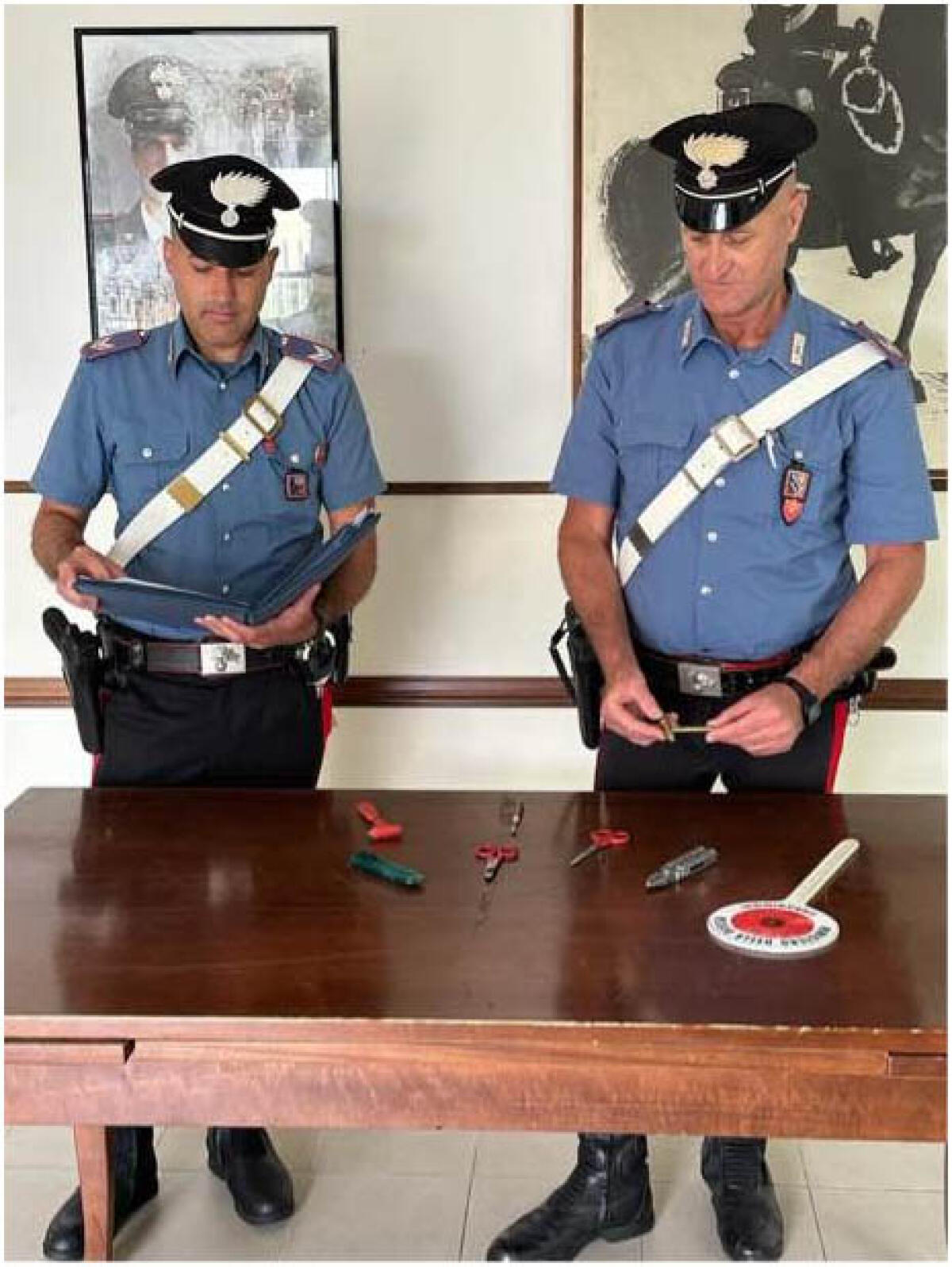 Dai monti al mare portandosi dietro gli attrezzi da scasso, deferiti alla Procura un 63 e un 57enne dei Castelli romani - 