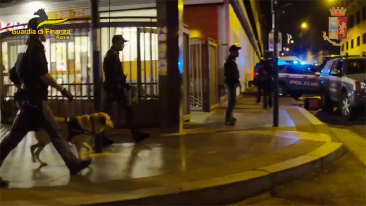 Traffico di droga, Polizia e Finanza di Roma arrestano due soggetti irreperibili, uno di loro era latitante. VIDEO - 